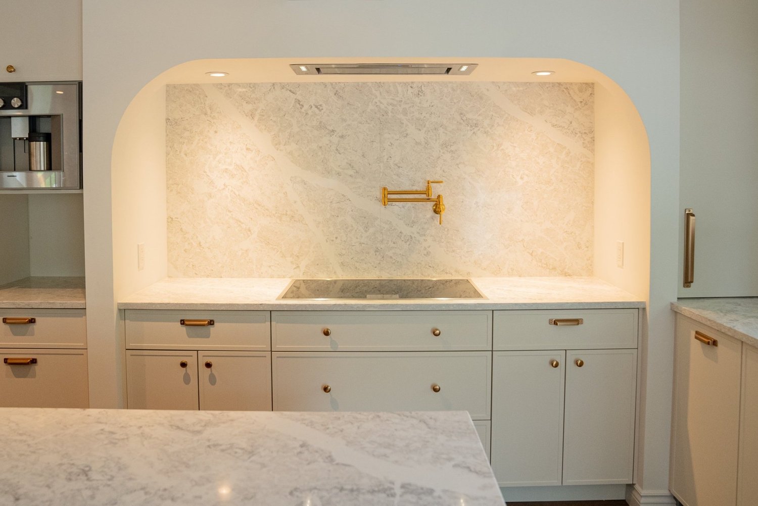 Living space in the fully remodelled home on Avenue Éthier
