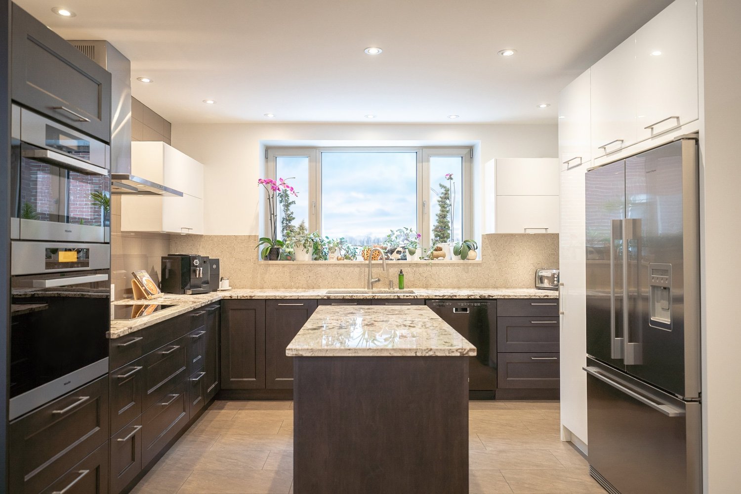 Kitchen on Grey Avenue