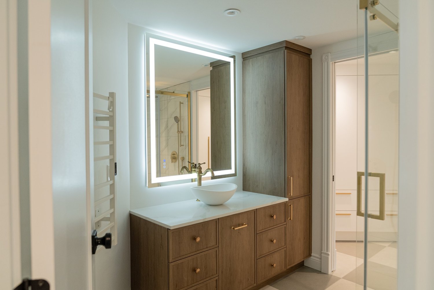Bathroom with heated floors and built-ins